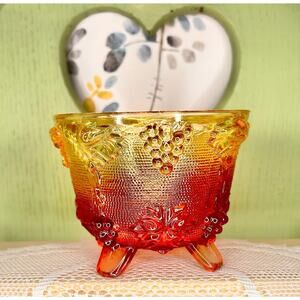 Jeanette Amberina Harvest Grapes Glass Dish (Call Out)